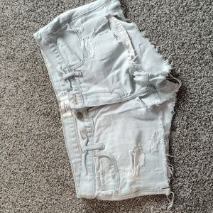y2k American eagle shorts low rise, size 8 light wash